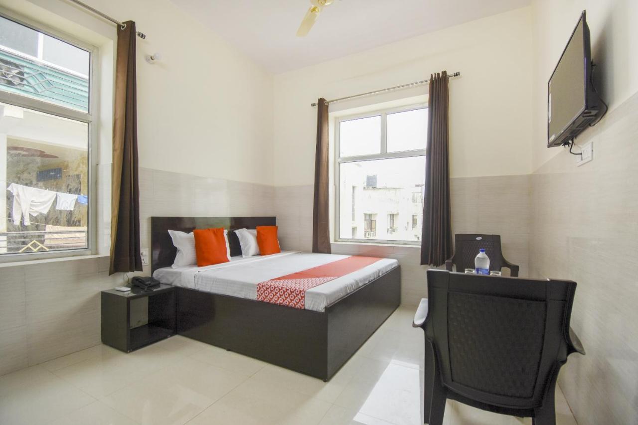 Flagship 75751 Hotel Surya Bahadrabad Eksteriør billede