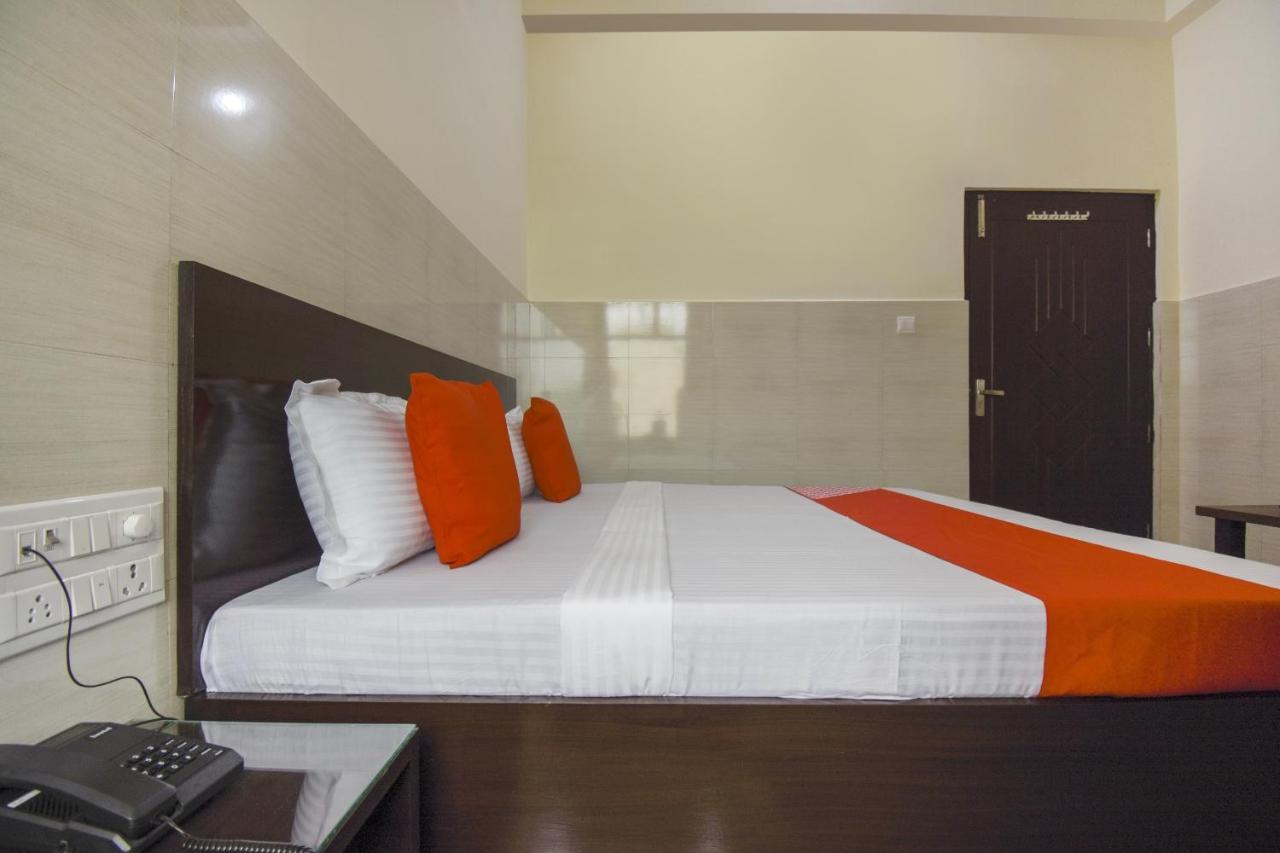 Flagship 75751 Hotel Surya Bahadrabad Eksteriør billede